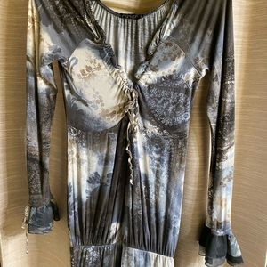 Grey Body-Con dress with side ruching.